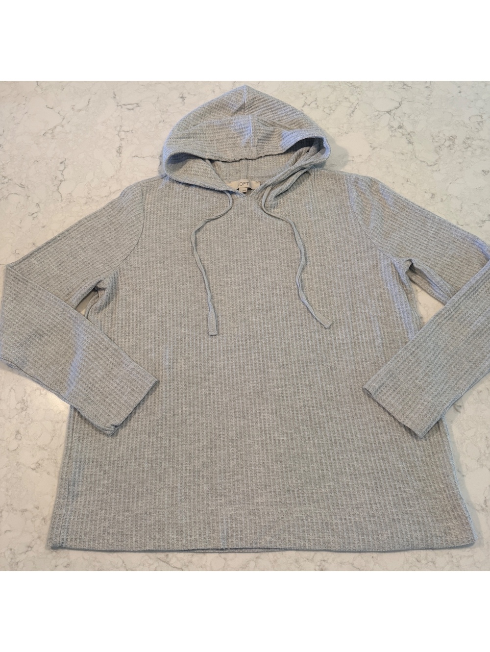 LOFT Grey Heather Waffle Knit Hoodie Pullover Sweater Lightweight Size LARGE